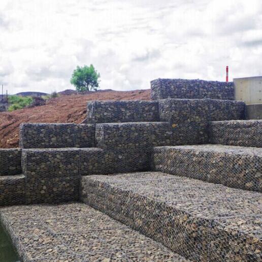 鍍鋅石籠網箱15531868633 鍍鋅石籠網箱15531868633